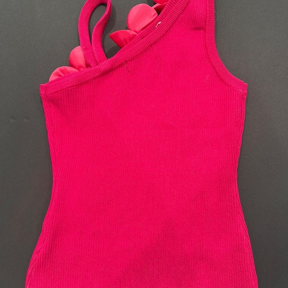 Hot Pink Ribbed Tank with 3D Flower Detail – New with Tags - Picture 3 of 3